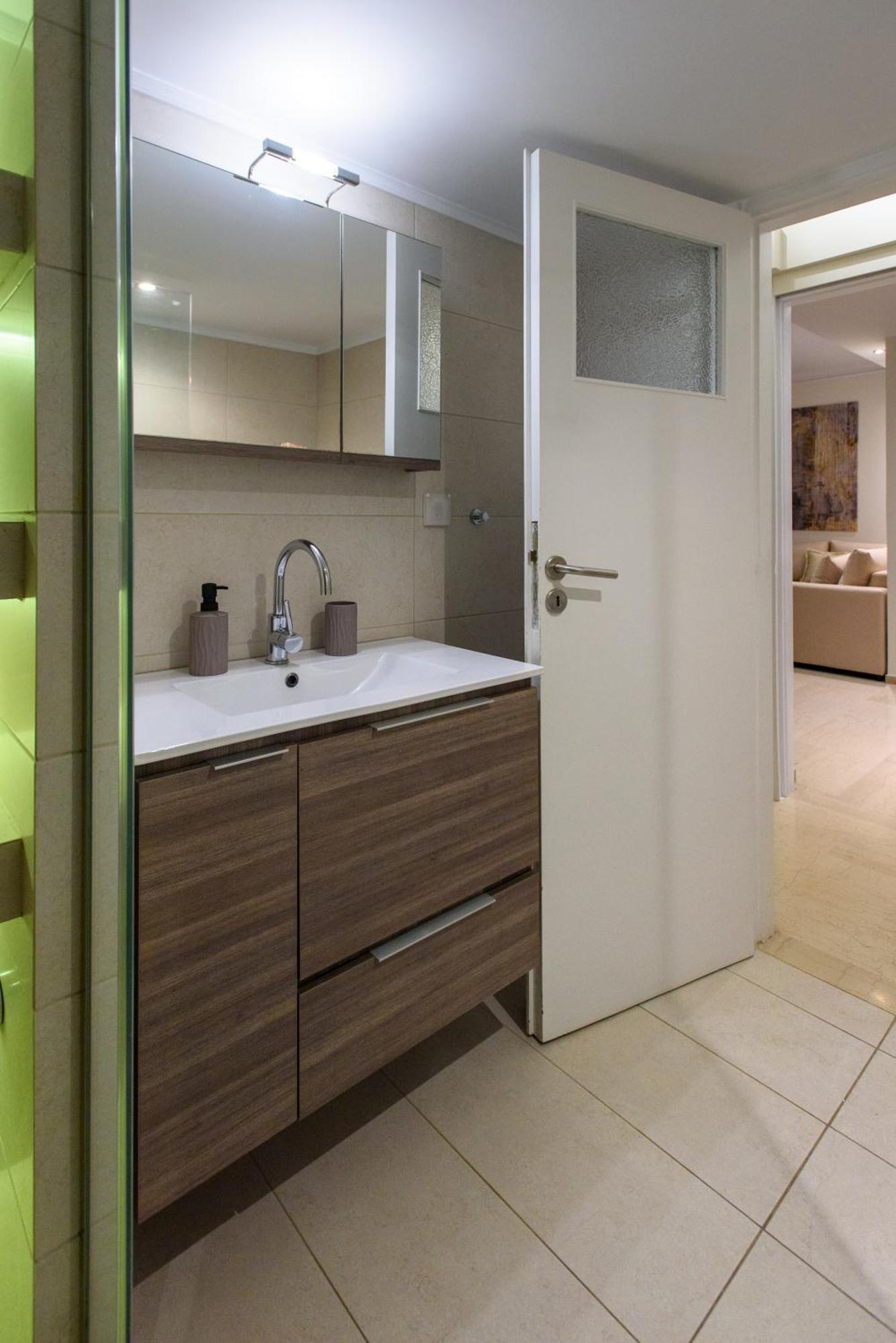 Blue Ark Harmony Residence Athens Exterior photo